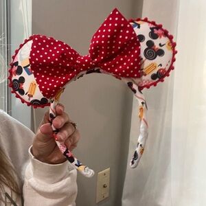 Park snacks Minnie ears!